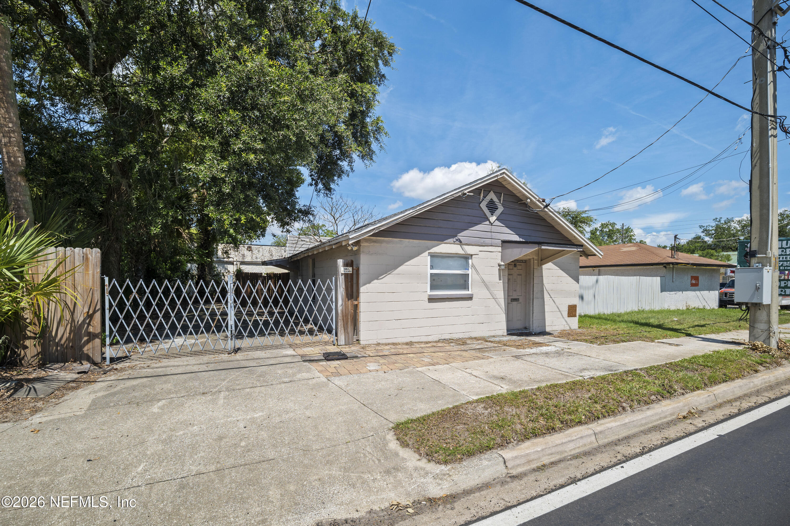 3754 St Augustine Road Jacksonville, FL 32207 - Photo 6 of 26 05 Front Exterior