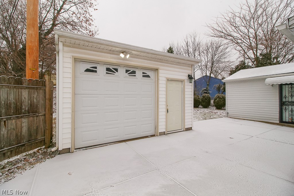 NEW Garage