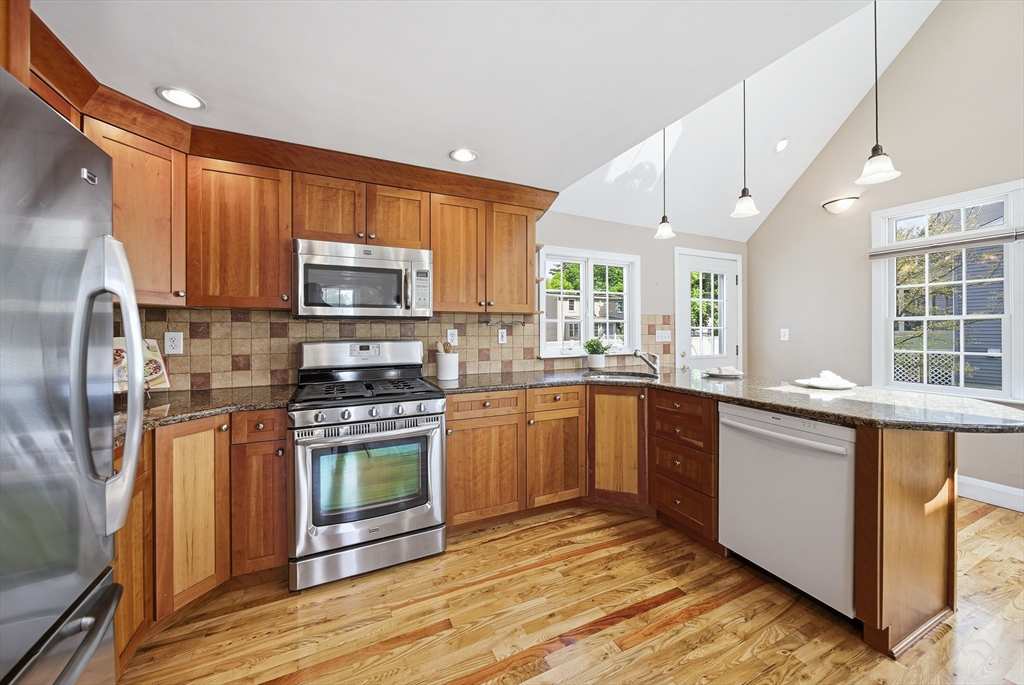 28 Myopia Road Stoneham, MA 02180 - Photo 15 of 42