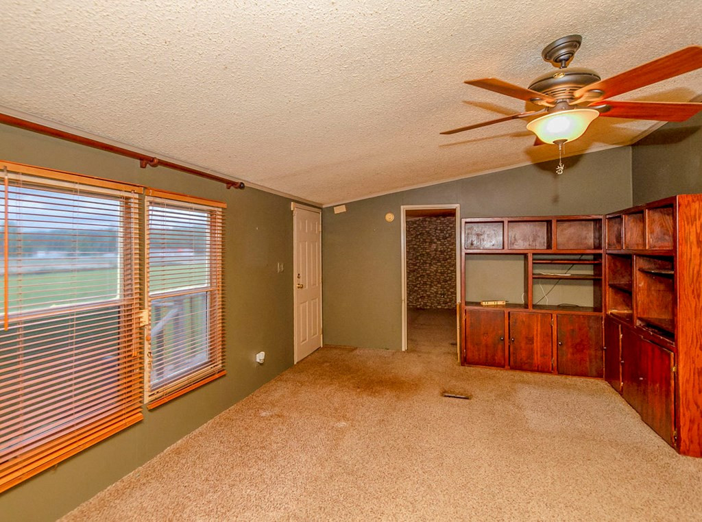 2639 Edgefield Road Trenton, SC 29847 - Photo 9 of 34 Gallery Image 9