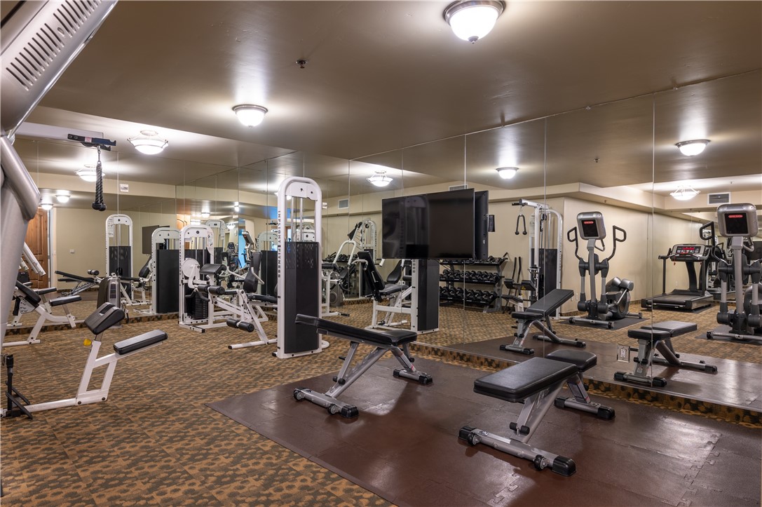 2727 Shell Beach Road, Unit 219 Pismo Beach, CA 93449 - Photo 28 of 35 a view of a room with gym equipment