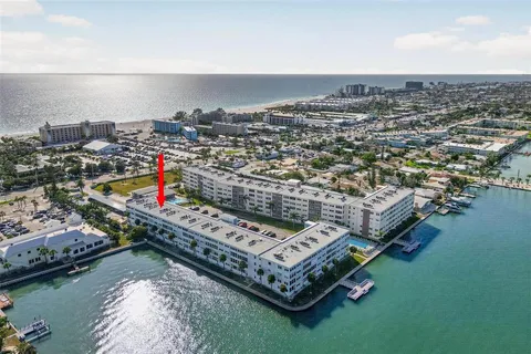 $330,000 | 5555 Gulf Boulevard, Unit 402, St. Pete Beach, FL 33706