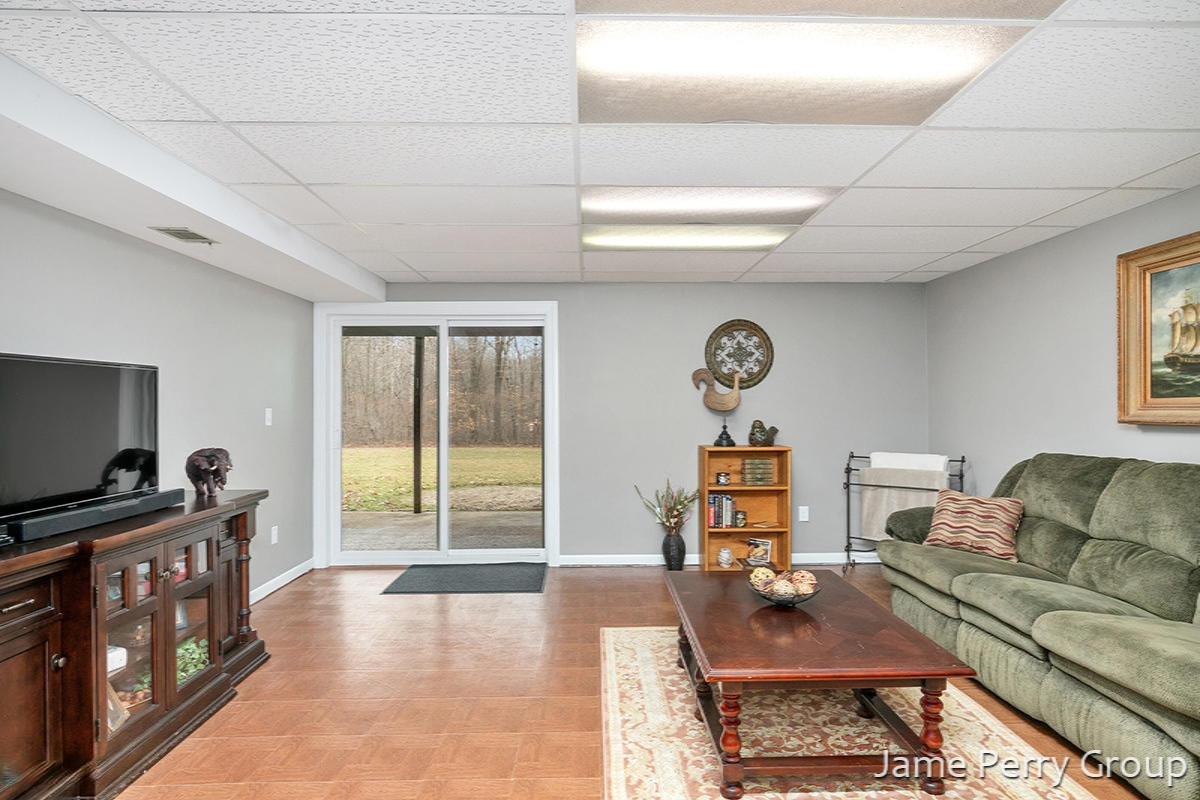 8461 Brown Road Fenwick, MI 48834 - Photo 23 of 51 IMG_1022