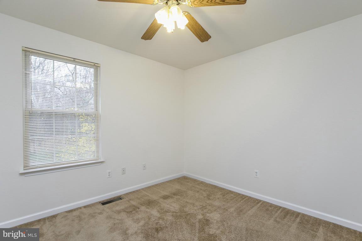 1213 Shesley Road Edgewater, MD 21037 - Photo 29 of 30 Bedroom