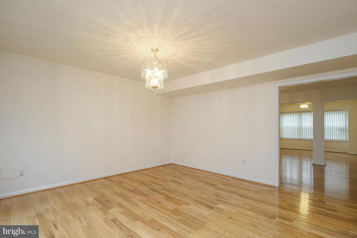 1213 Shesley Road Edgewater, MD 21037 - Photo 10 of 30 Dining Room
