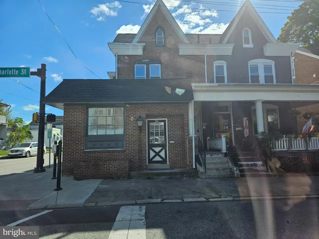 $425,000 | 404 North Charlotte Street, Pottstown, PA 19464