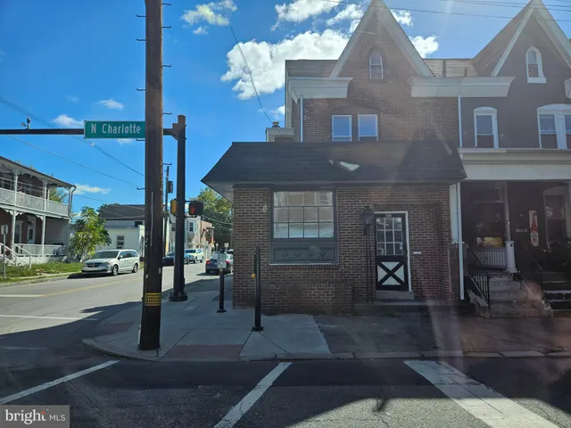 $425,000 | 404 North Charlotte Street, Pottstown, PA 19464