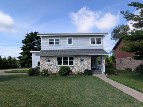 $285,000 | 1927 College Avenue, Vincennes, IN 47591