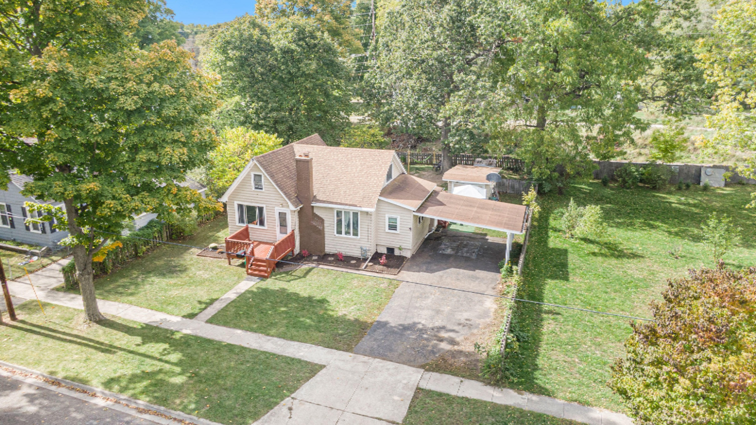 608 Oak Street Three Rivers, MI 49093 - Photo 3 of 29 DJI_0591