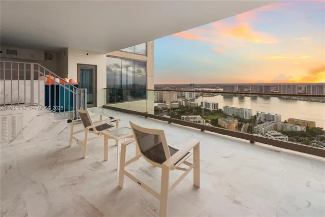 $6,150,000 | 17901 Collins Avenue, Unit 3406, Sunny Isles Beach, FL 33160