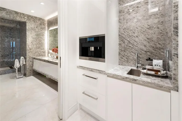 $6,150,000 | 17901 Collins Avenue, Unit 3406, Sunny Isles Beach, FL 33160