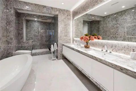 $6,150,000 | 17901 Collins Avenue, Unit 3406, Sunny Isles Beach, FL 33160