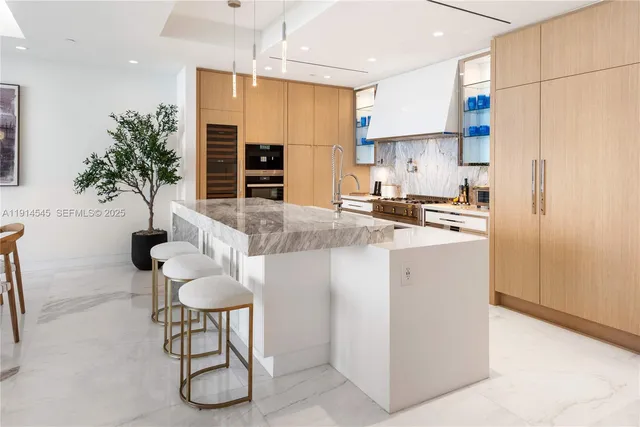 $6,150,000 | 17901 Collins Avenue, Unit 3406, Sunny Isles Beach, FL 33160