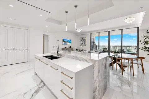 $6,150,000 | 17901 Collins Avenue, Unit 3406, Sunny Isles Beach, FL 33160