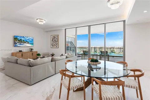 $6,150,000 | 17901 Collins Avenue, Unit 3406, Sunny Isles Beach, FL 33160