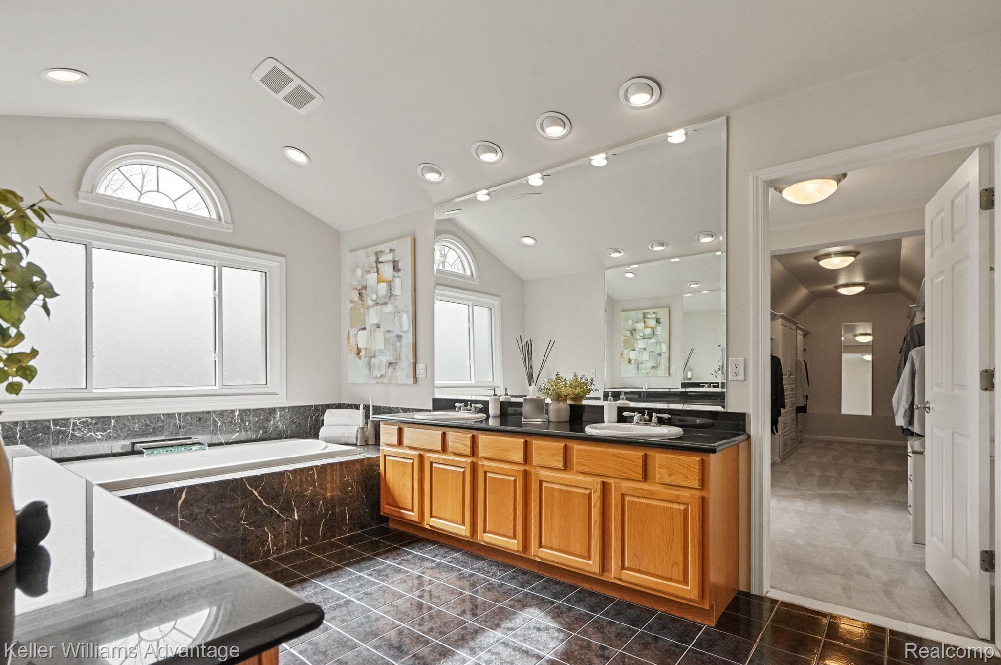 25586 Johns Road South Lyon, MI 48178 - Photo 24 of 33 Gallery Image 24