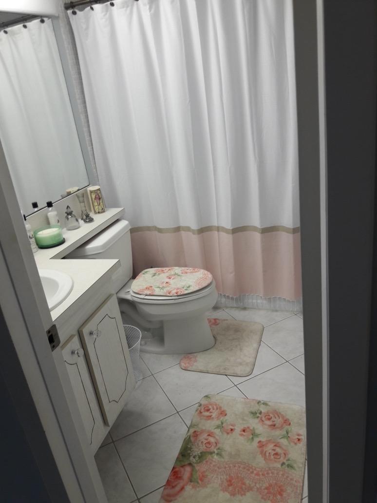 77 Preston F Boca Raton, FL 33434 - Photo 13 of 17 BATHROOM