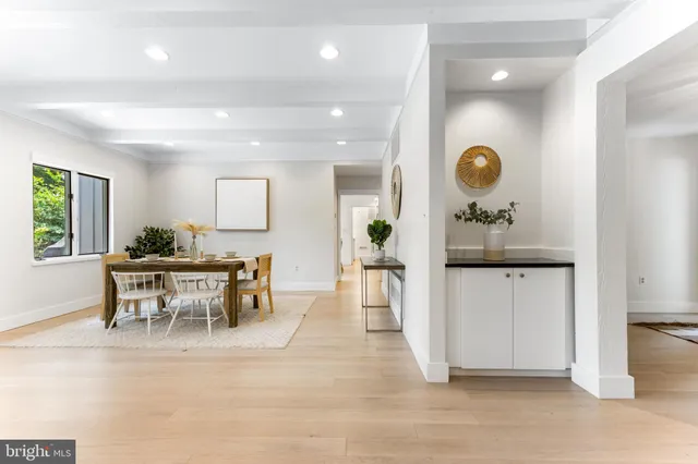 $1,495,000 | 5 Tall Tree Court, Baltimore, MD 21208