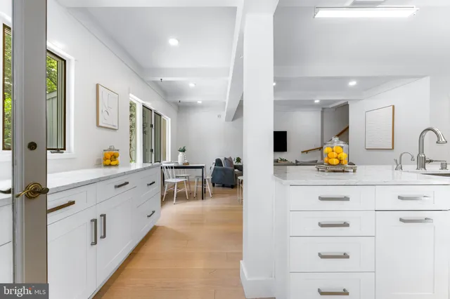 $1,495,000 | 5 Tall Tree Court, Baltimore, MD 21208