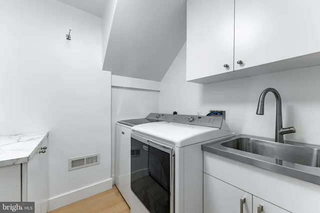 $1,495,000 | 5 Tall Tree Court, Baltimore, MD 21208