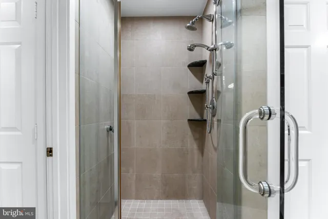 $1,495,000 | 5 Tall Tree Court, Baltimore, MD 21208