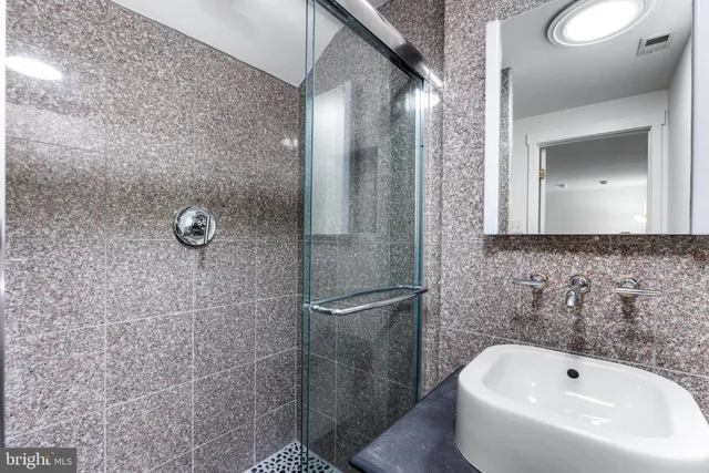 $1,495,000 | 5 Tall Tree Court, Baltimore, MD 21208