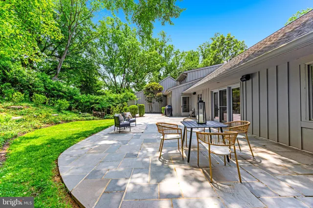 $1,495,000 | 5 Tall Tree Court, Baltimore, MD 21208