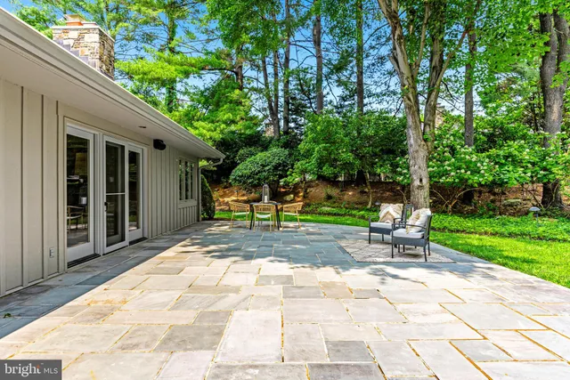 $1,495,000 | 5 Tall Tree Court, Baltimore, MD 21208