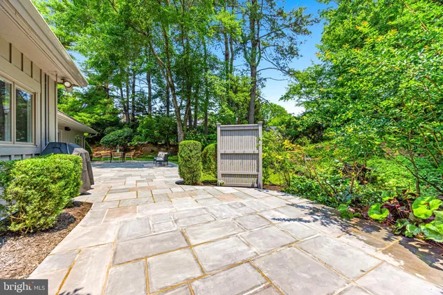 $1,495,000 | 5 Tall Tree Court, Baltimore, MD 21208