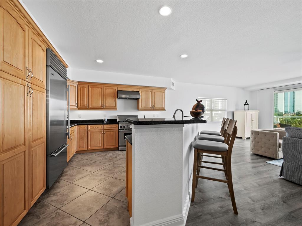 650 Golden Gate Point, Unit 401 Sarasota, FL 34236 - Photo 16 of 50