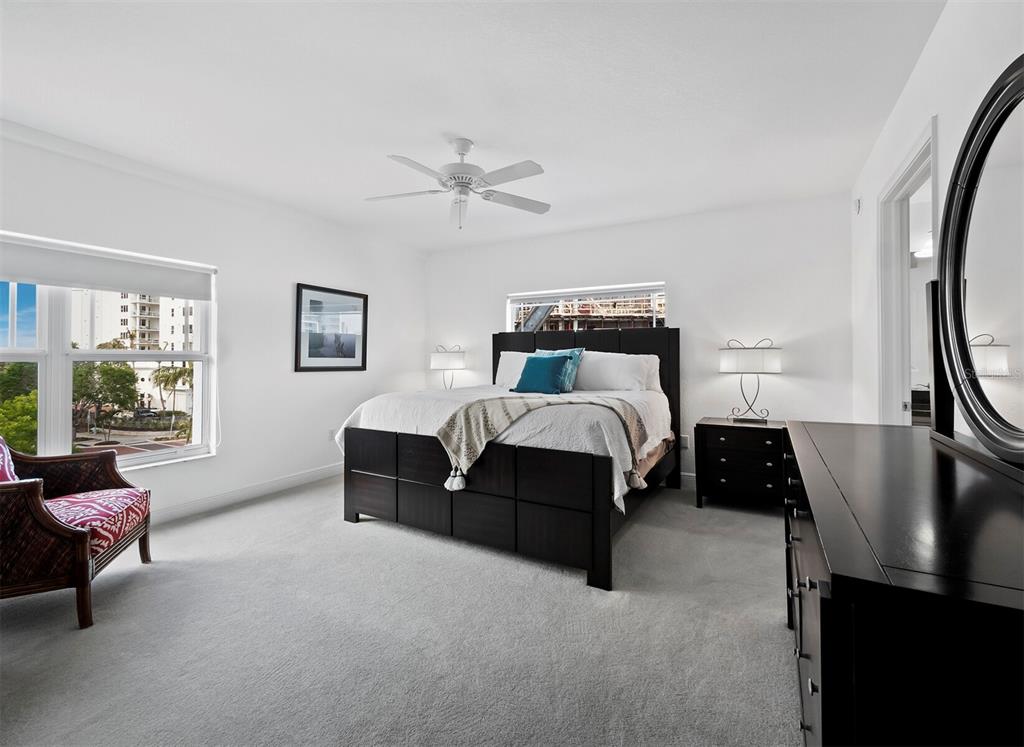 650 Golden Gate Point, Unit 401 Sarasota, FL 34236 - Photo 18 of 50