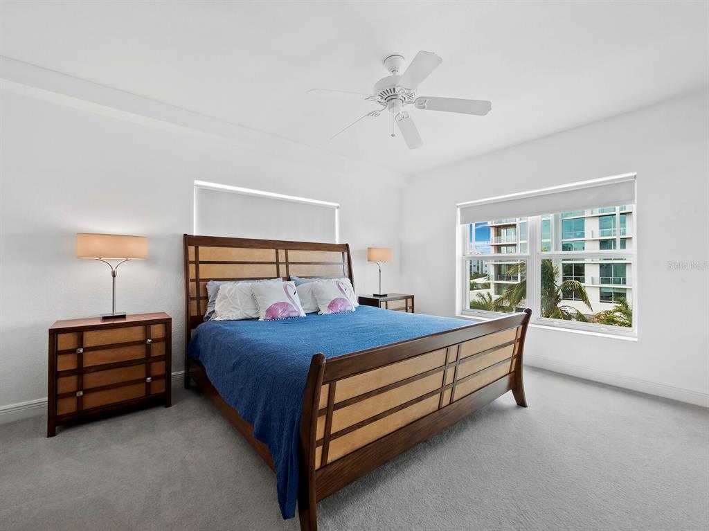 650 Golden Gate Point, Unit 401 Sarasota, FL 34236 - Photo 23 of 50