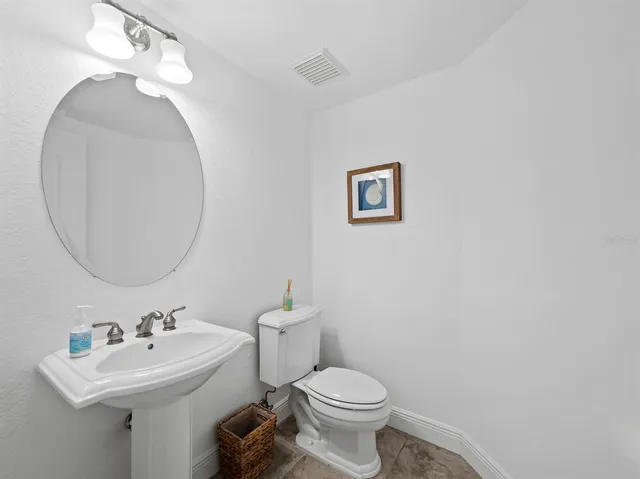 $1,799,000 | 650 Golden Gate Point, Unit 401, Sarasota, FL 34236