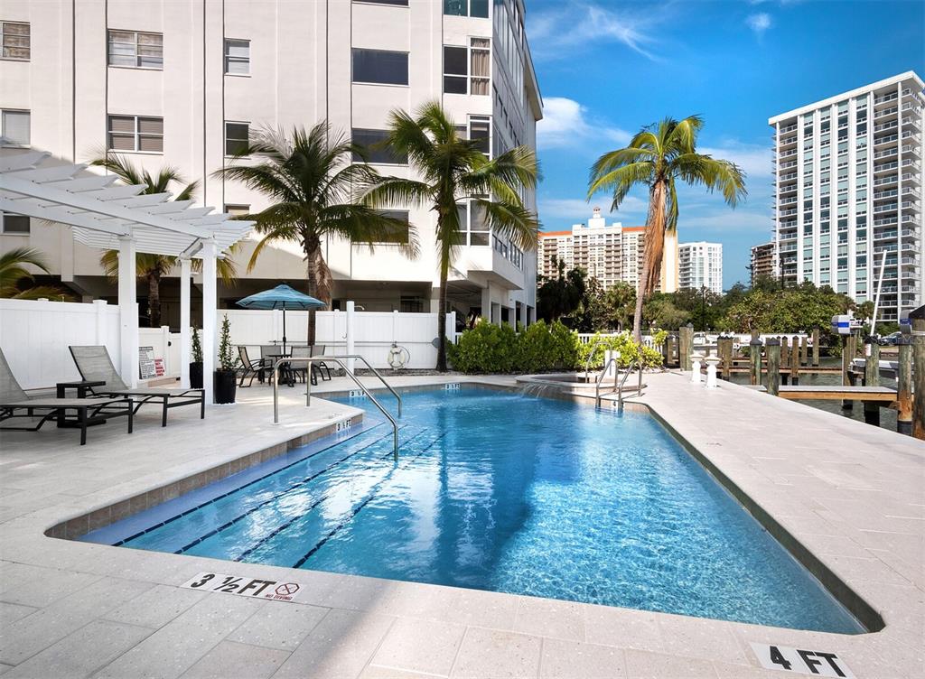 650 Golden Gate Point, Unit 401 Sarasota, FL 34236 - Photo 28 of 50