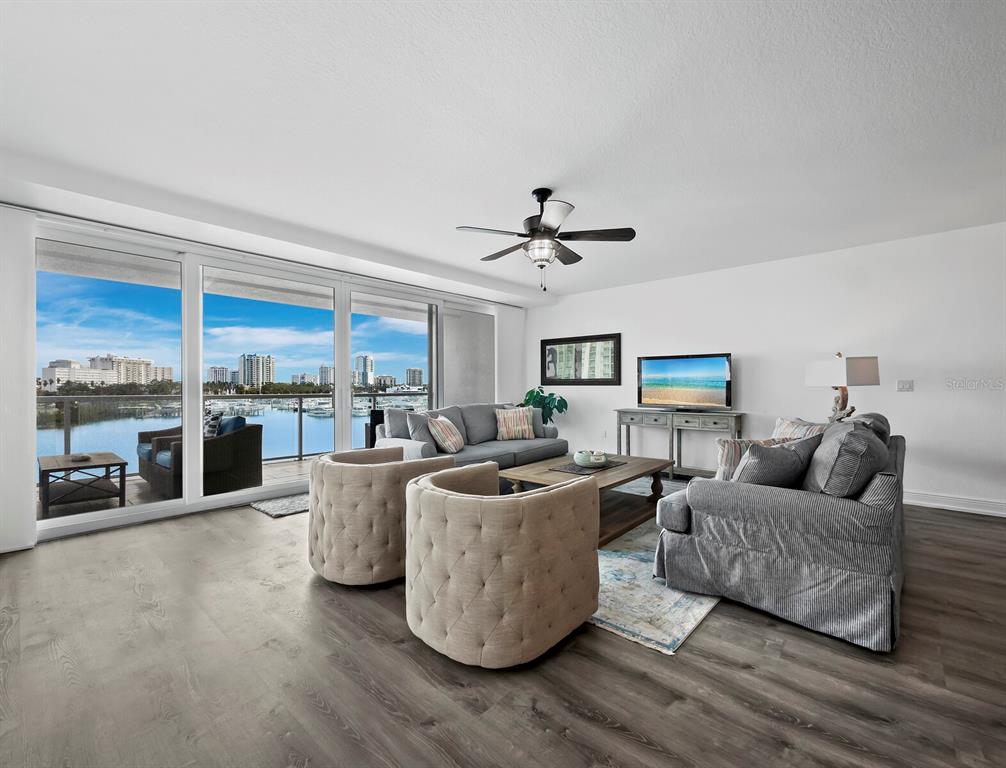 650 Golden Gate Point, Unit 401 Sarasota, FL 34236 - Photo 7 of 50