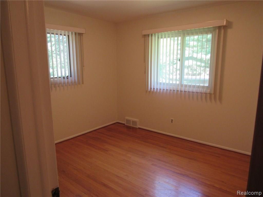 9405 Stelzer Road Howell, MI 48855 - Photo 29 of 46 IMG_2345.JPG