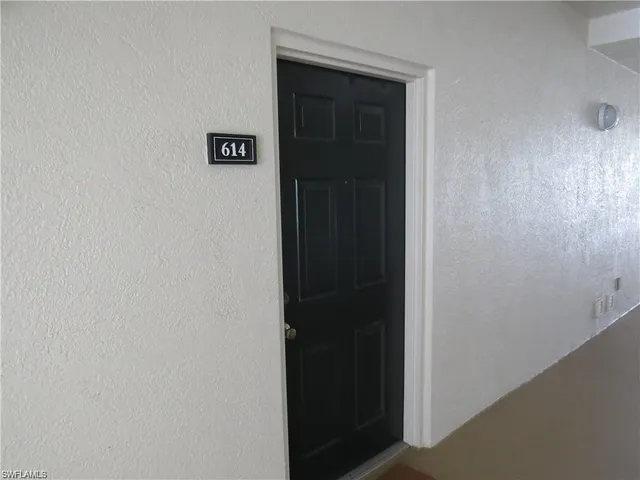 $1,595 | 4670 St Croix Lane, Unit 614, Naples, FL 34109