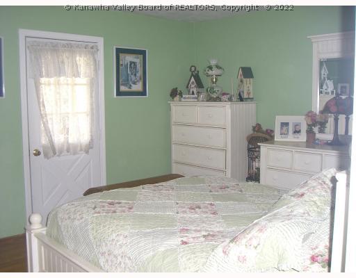 301 Kens Lake Estates Road Winfield, WV 25213 - Photo 5 of 8 Master Bedroom.