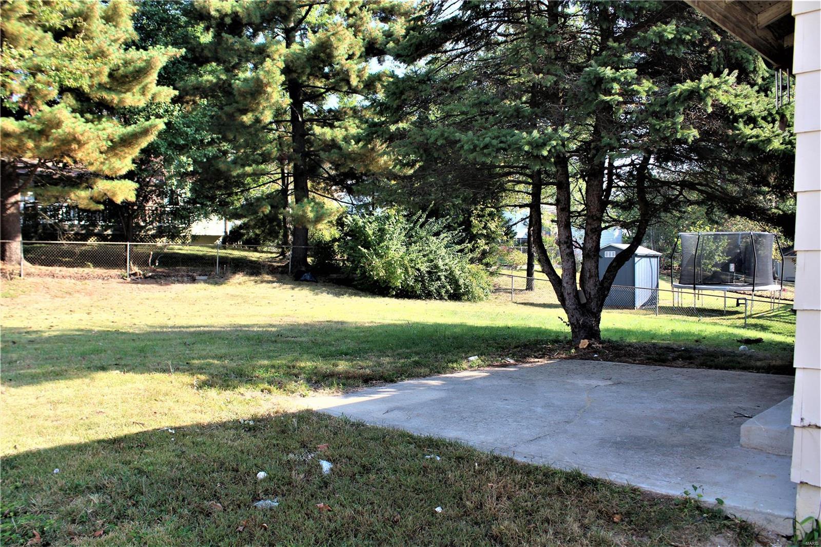 913 Queensbridge Road Manchester, MO 63021 - Photo 3 of 27