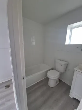 $800 | 417 Eleanor Avenue, Unit 4, San Antonio, TX 78209