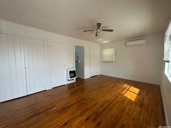 $800 | 417 Eleanor Avenue, Unit 4, San Antonio, TX 78209