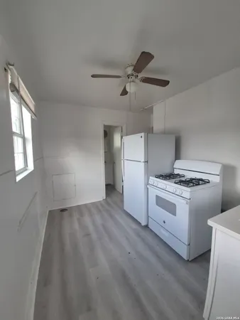 $800 | 417 Eleanor Avenue, Unit 4, San Antonio, TX 78209