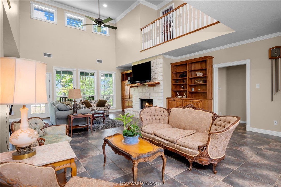 6400 Koppe Bridge Road College Station, TX 77845 - Photo 17 of 47 Secondary sitting area off living area.