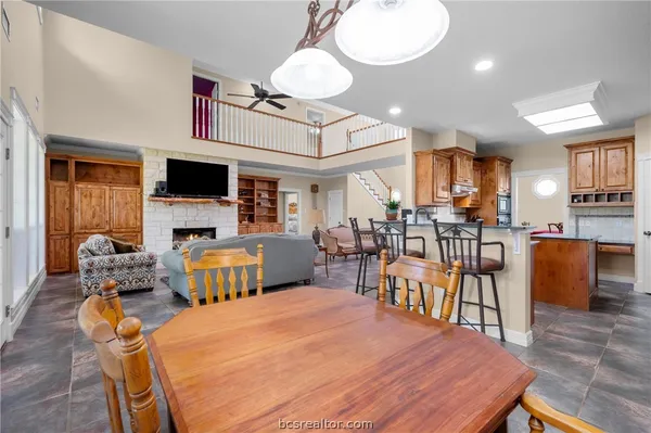 $1,800,000 | 6400 Koppe Bridge Road, College Station, TX 77845