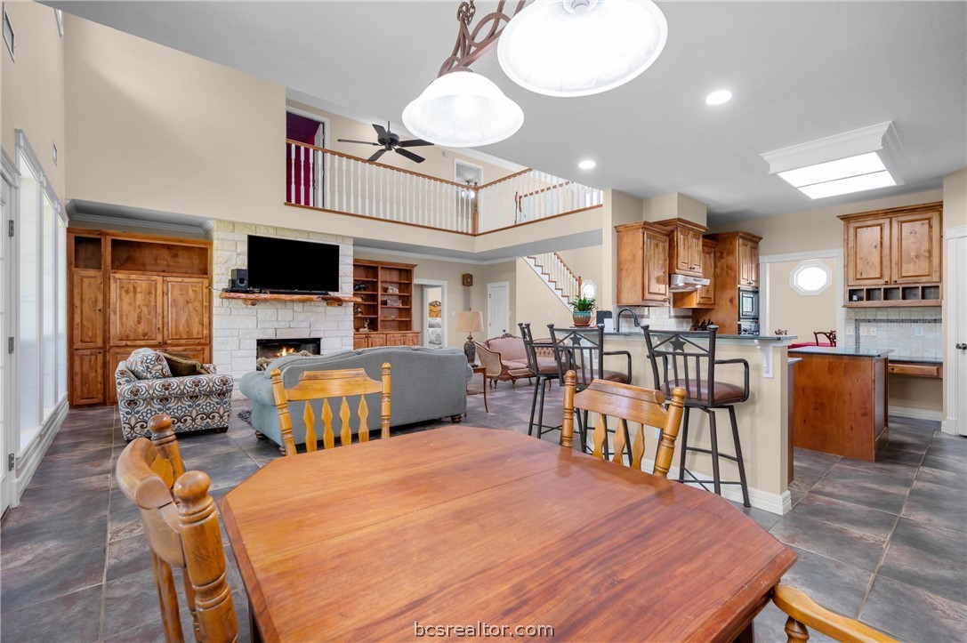 6400 Koppe Bridge Road College Station, TX 77845 - Photo 20 of 47 View of living and kitchen areas from breakfast area.