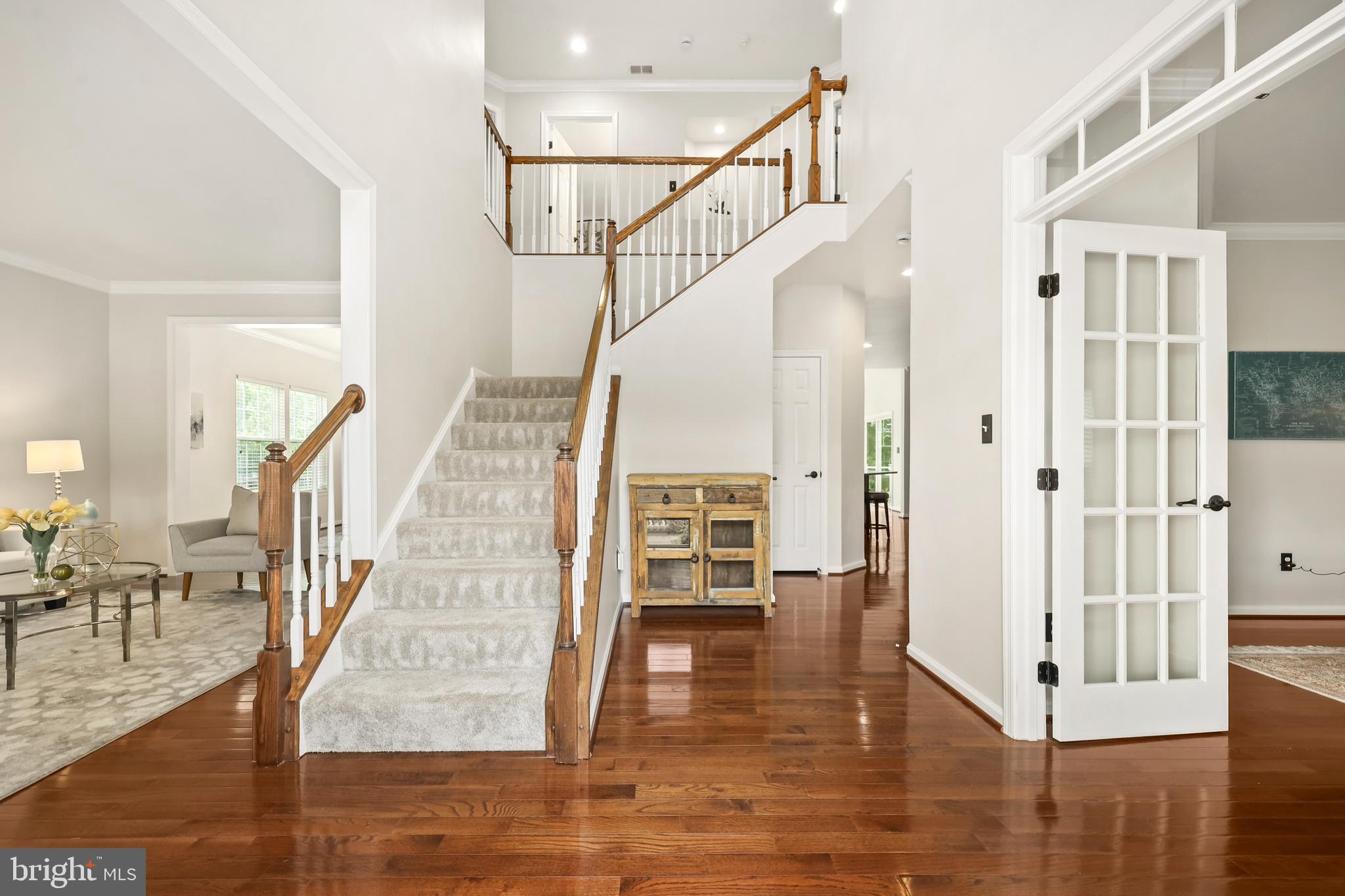 4954 Pebble Run Road Warrenton, VA 20187 - Photo 4 of 67 Entrance with Cathedral ceilings