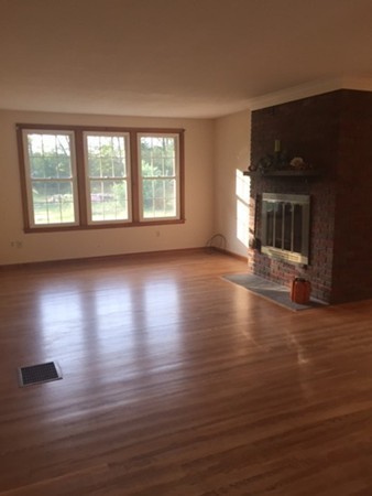 54 Mill Road Dudley, MA 01571 - Photo 5 of 28 Gallery Image 5