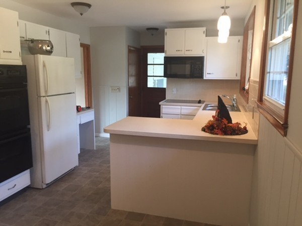 54 Mill Road Dudley, MA 01571 - Photo 10 of 28 Gallery Image 10