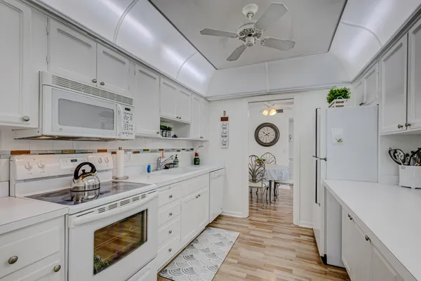 $2,500 | 1201 Sugar Sands Boulevard, West Palm Beach, FL 33404
