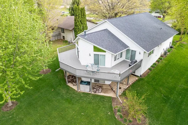 $379,000 | 1261 Lake Summerset Road, Lake Summerset, IL 61019